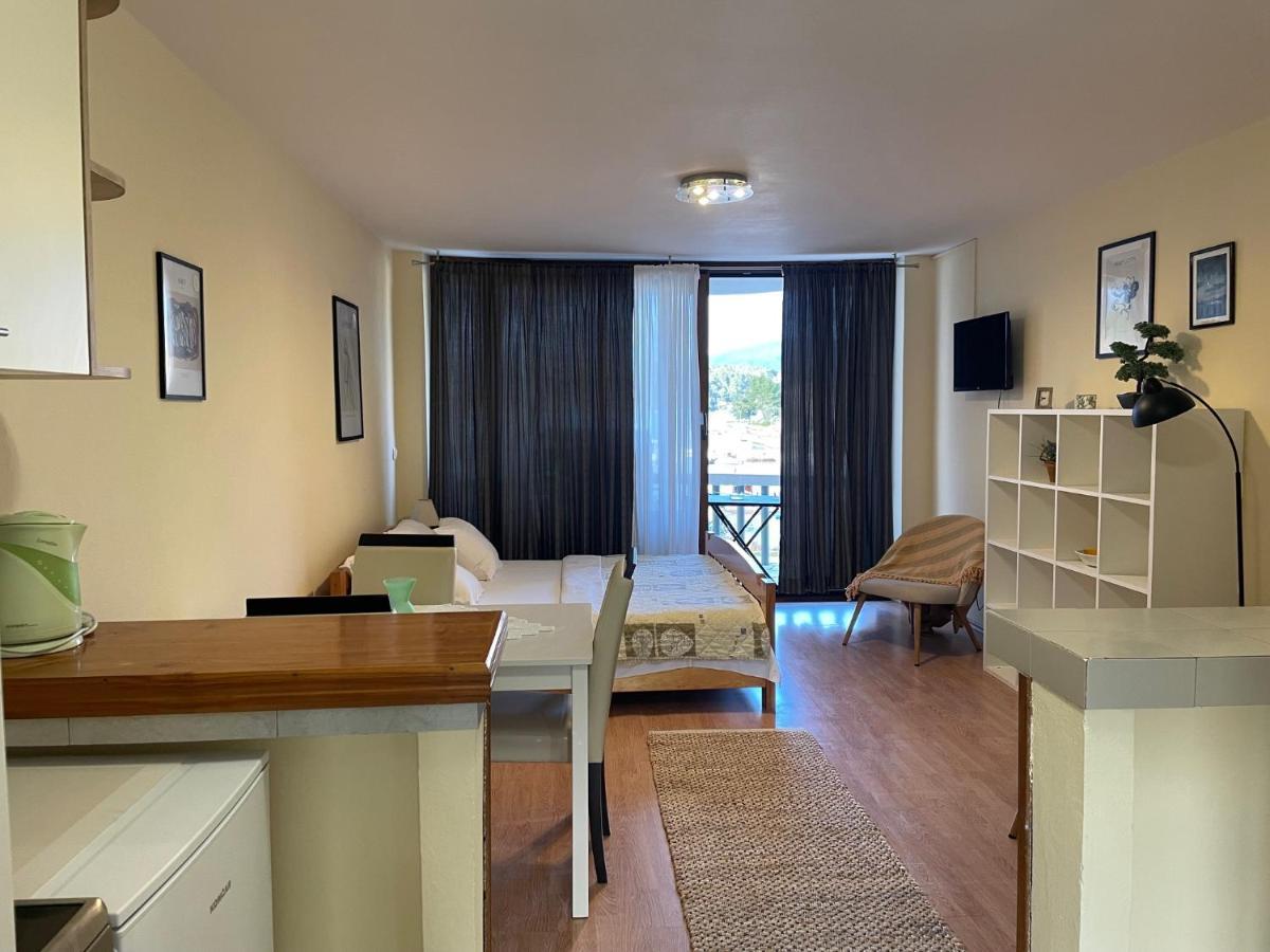 Apartments Ana By The Sea Lumbarda Exterior photo
