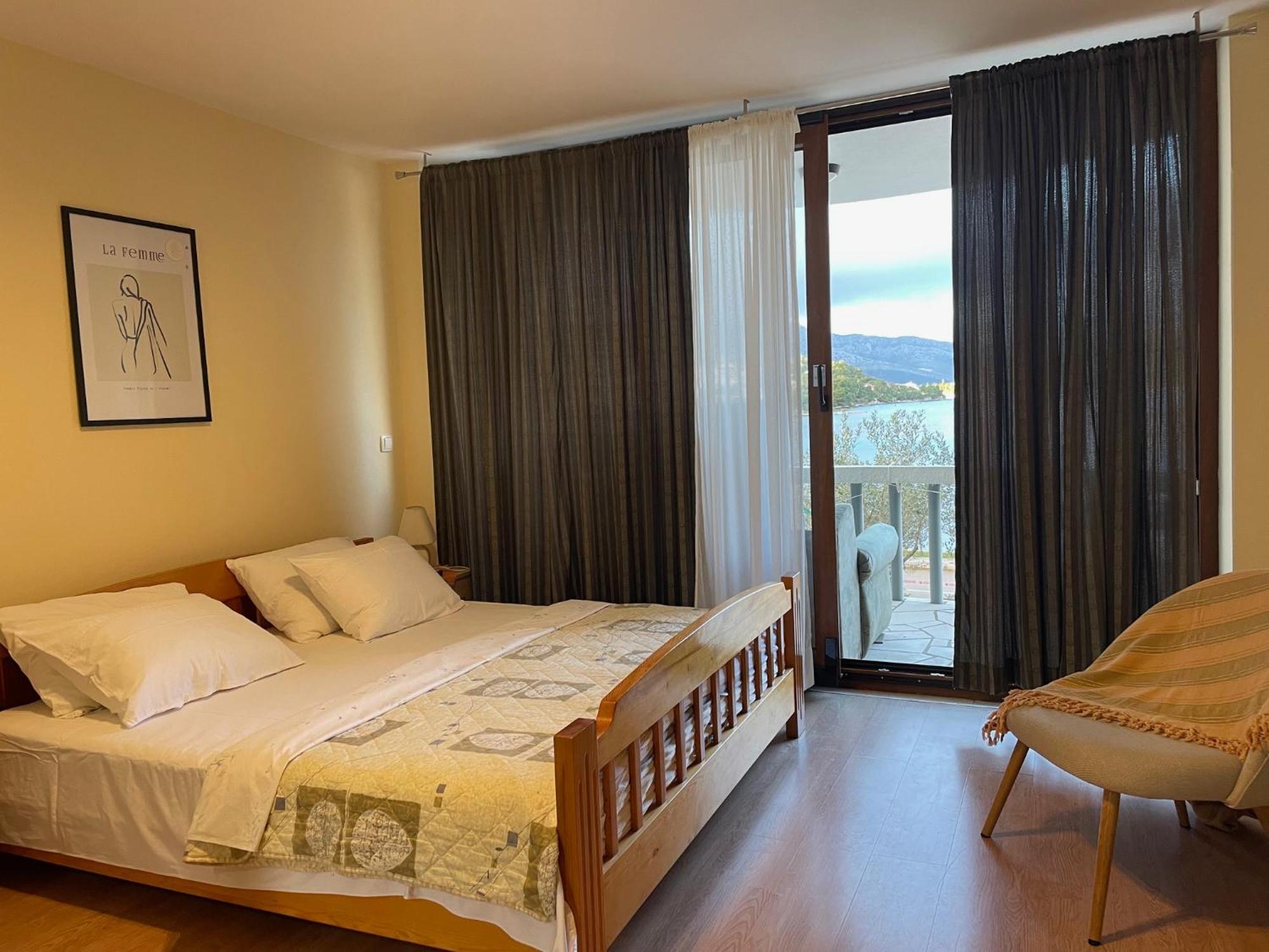Apartments Ana By The Sea Lumbarda Exterior photo